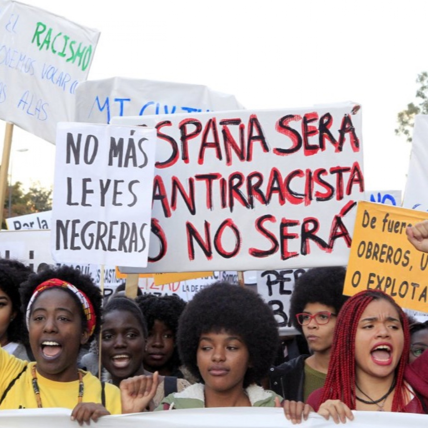 Racismo Institucional - Historias y denuncias podcast artwork